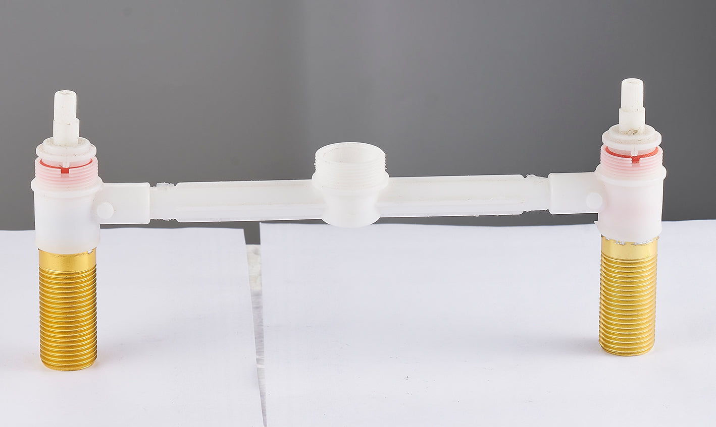 FF2696 Bridge Faucet Valve BodyThree-Hole Faucet Body / Widespread Faucet Body