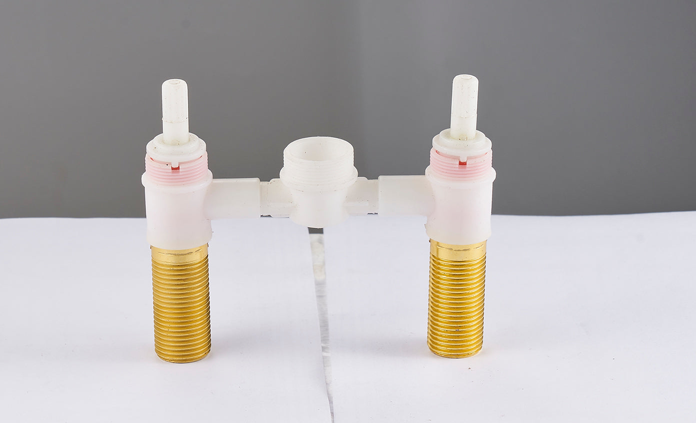 FF2704 Bridge Faucet Valve BodyThree-Hole Faucet Body / Widespread Faucet Body